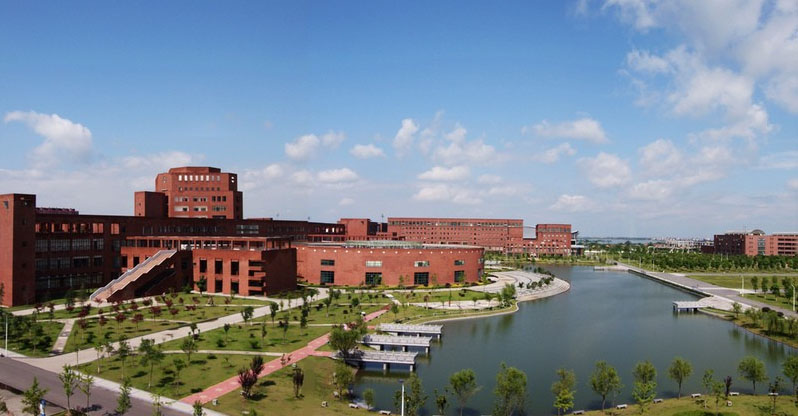 江西師范大學(xué)旭潔洗地機(jī)客戶案例-<a href=http://m.ftruru.com target=_blank class=infotextkey>洗地機(jī)生產(chǎn)廠</a>家